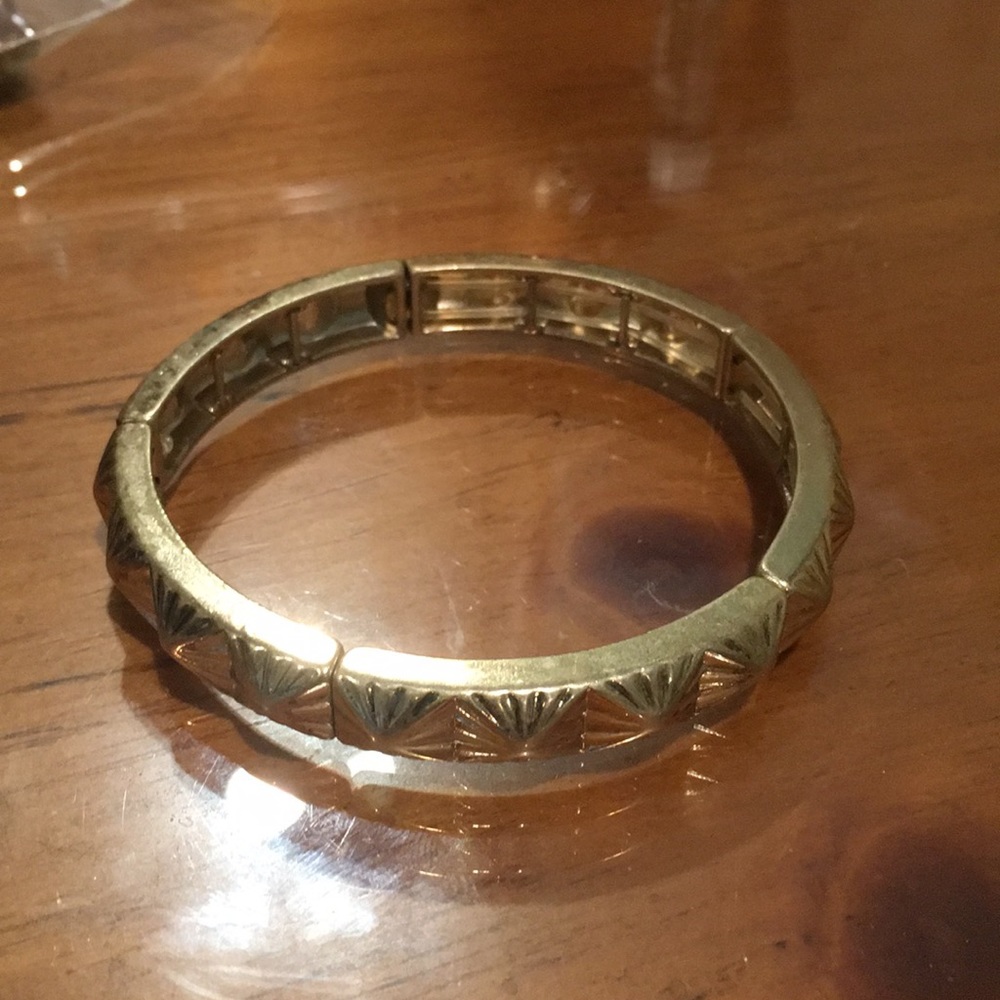 Lia Sophia gold colored stretch bracelet